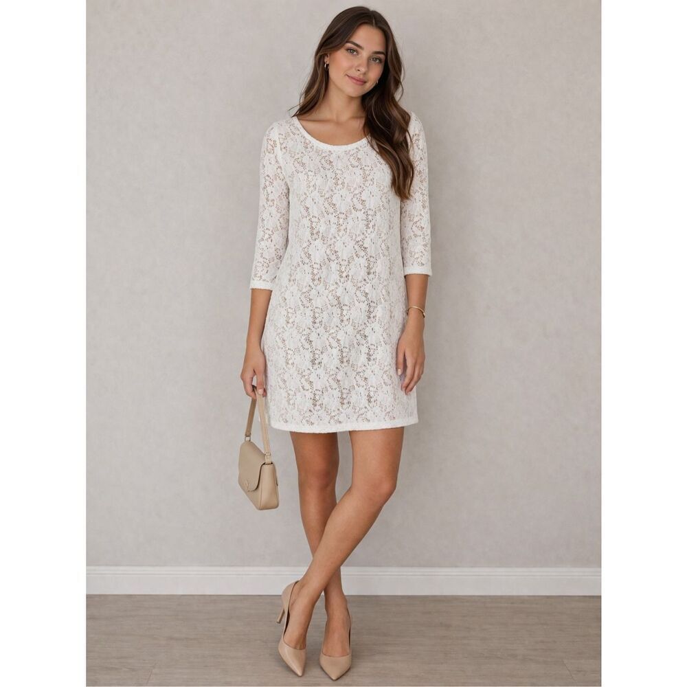 Alison Sheri White Lace Dress Lined Floral Pattern – Size M